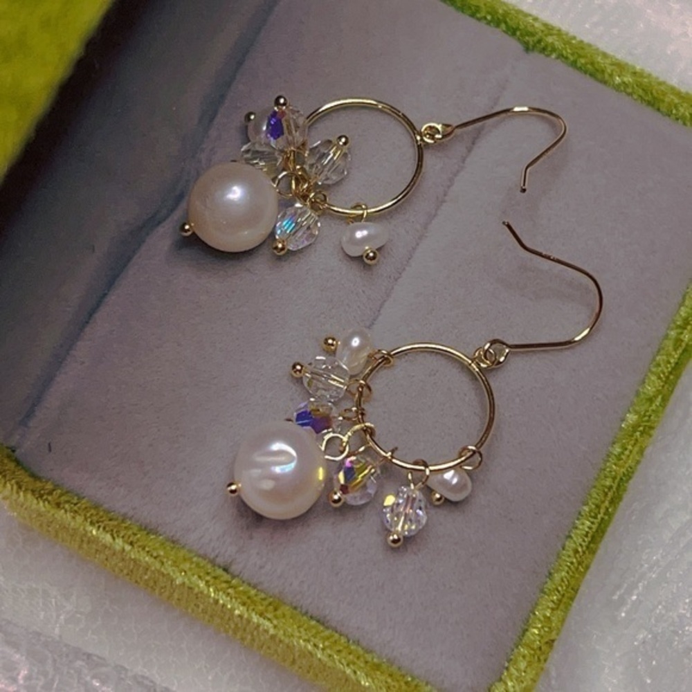 18K Gold Vermeil 
Fresh water pearl & Swarovski beads Dangle Earrings